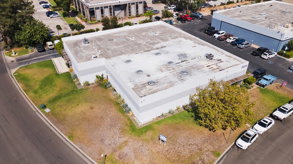 More Photos Of 23231 Vista Grande Dr, Laguna Hills Warehouse For Sale
