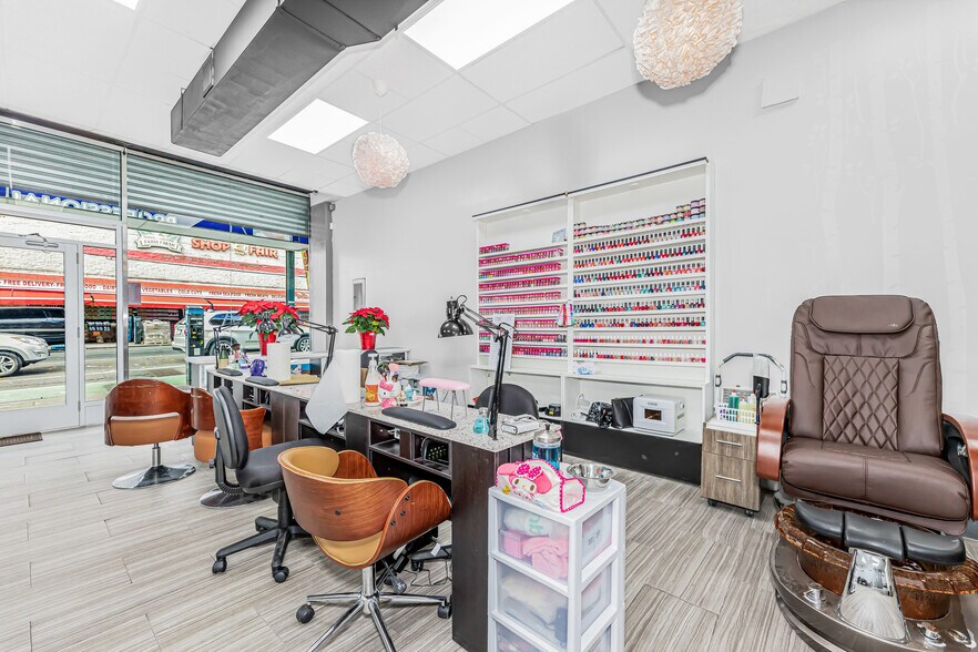 More Photos Of 3910 White Plains Rd, Bronx Storefront Retail Office For Sale
