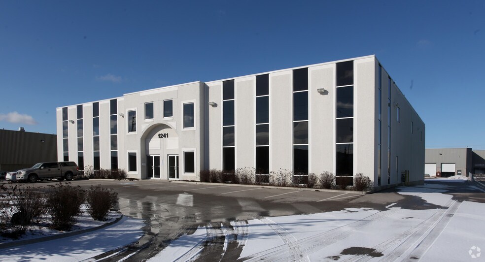 Primary Photo Of 1241 Kerrisdale Blvd, Newmarket Flex For Lease