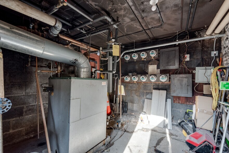 More Photos Of 324 Park Pl, Brooklyn Apartments For Sale