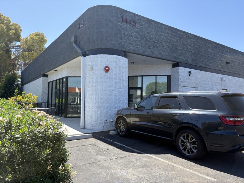 More Photos Of 1445 W 12th Pl, Tempe Light Distribution For Lease