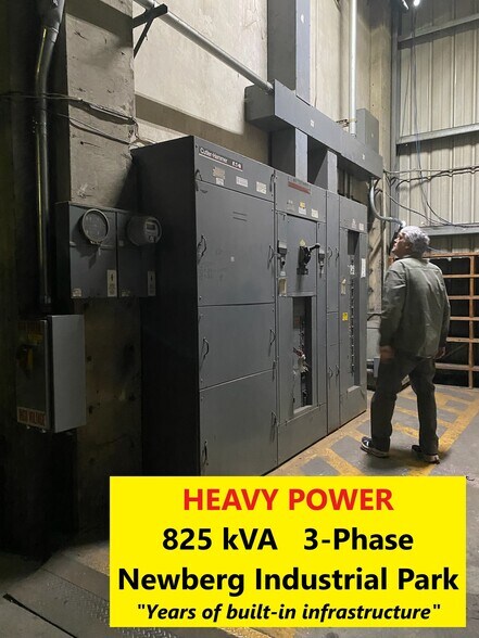 More Photos Of 500 E Illinois St, Newberg Manufacturing For Sale