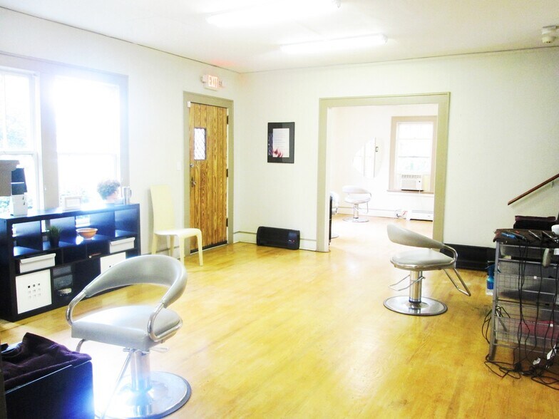 More Photos Of 4260 Lawrenceville Hwy, Tucker Loft Creative Space For Sale