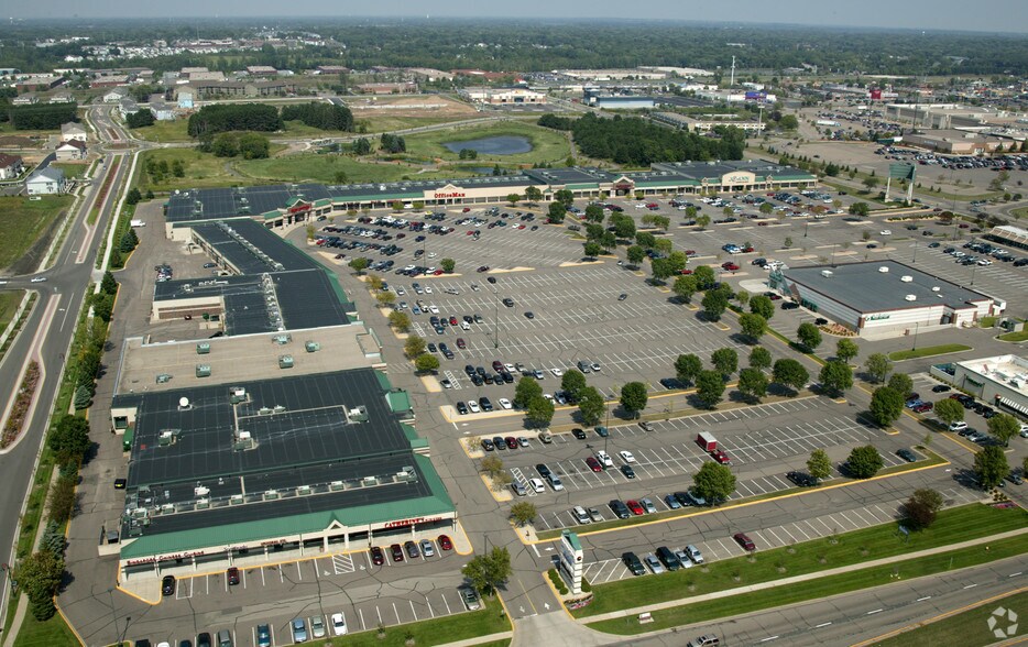 More Photos Of 1715-1749 Beam Ave, Maplewood Unknown For Lease