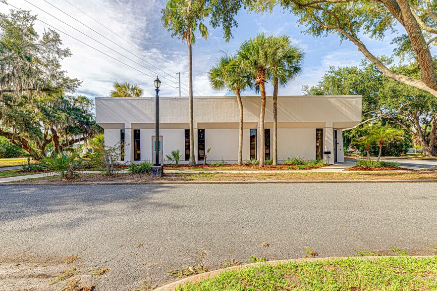 More Photos Of 2803 S Bay St, Eustis Medical For Sale
