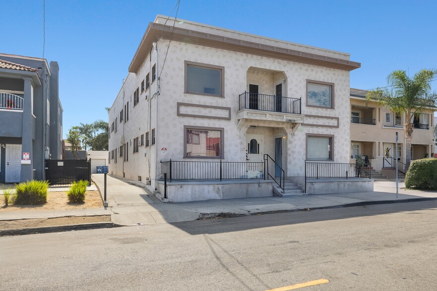 Primary Photo Of 675 W 11th St, San Pedro Apartments For Sale