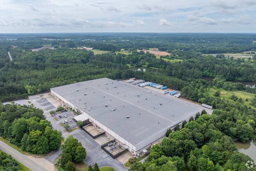 More Photos Of 1275 Barrow Industrial Pky, Auburn Distribution For Sale