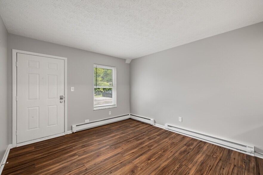 More Photos Of 25 Oakdale Ave, Akron Apartments For Sale