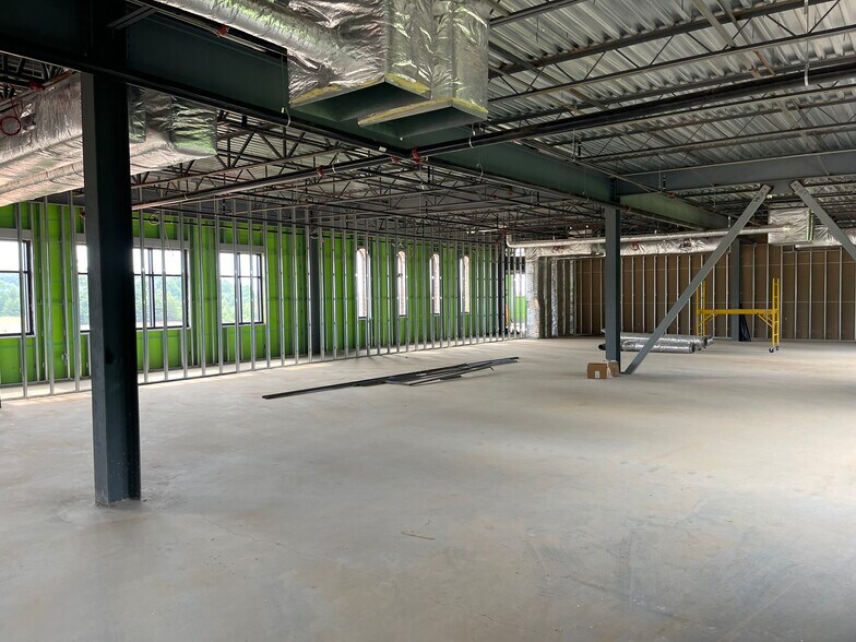 More Photos Of 162 Kingscote Way, King Restaurant For Lease