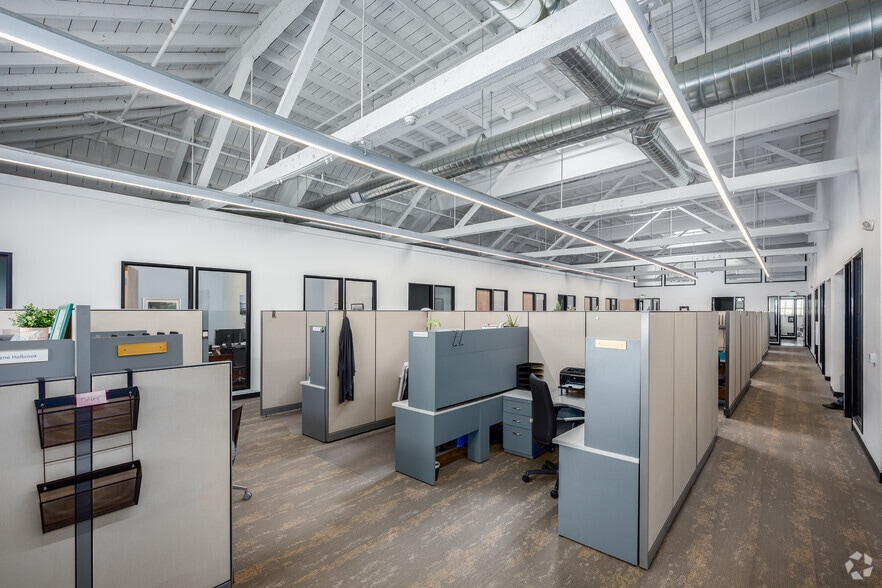 More Photos Of 509 Bush St, Woodland Office For Sale