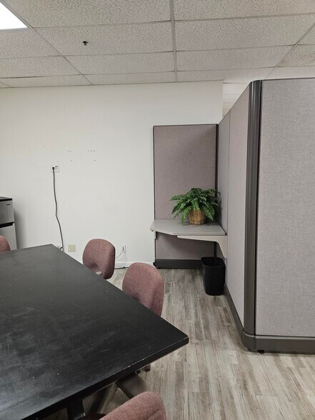 More Photos Of 5510 Skylane Blvd, Santa Rosa Office For Lease