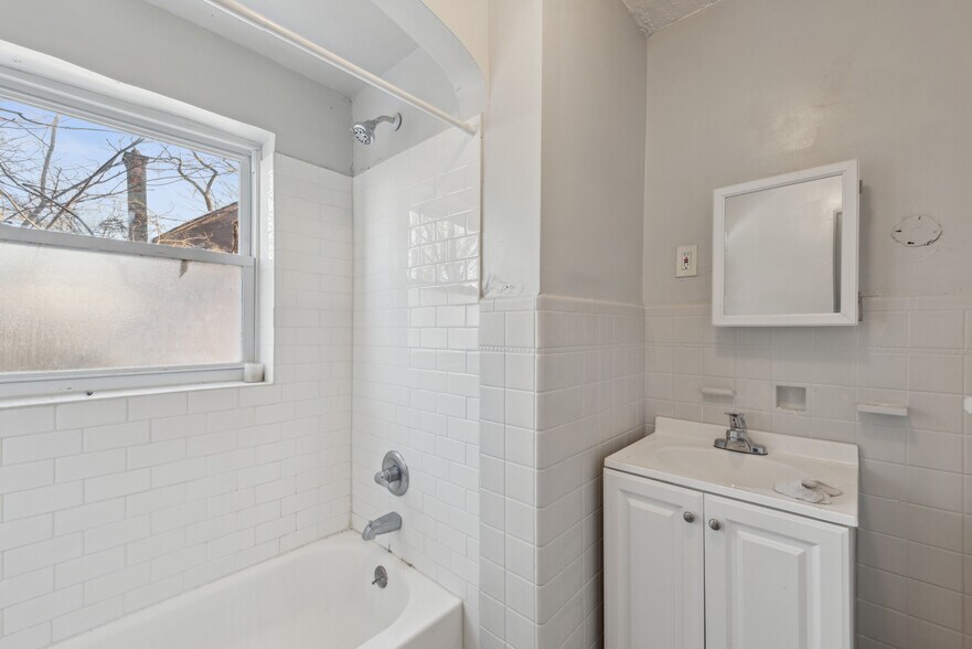 More Photos Of 2340 Harrison Ave, Cincinnati Apartments For Sale