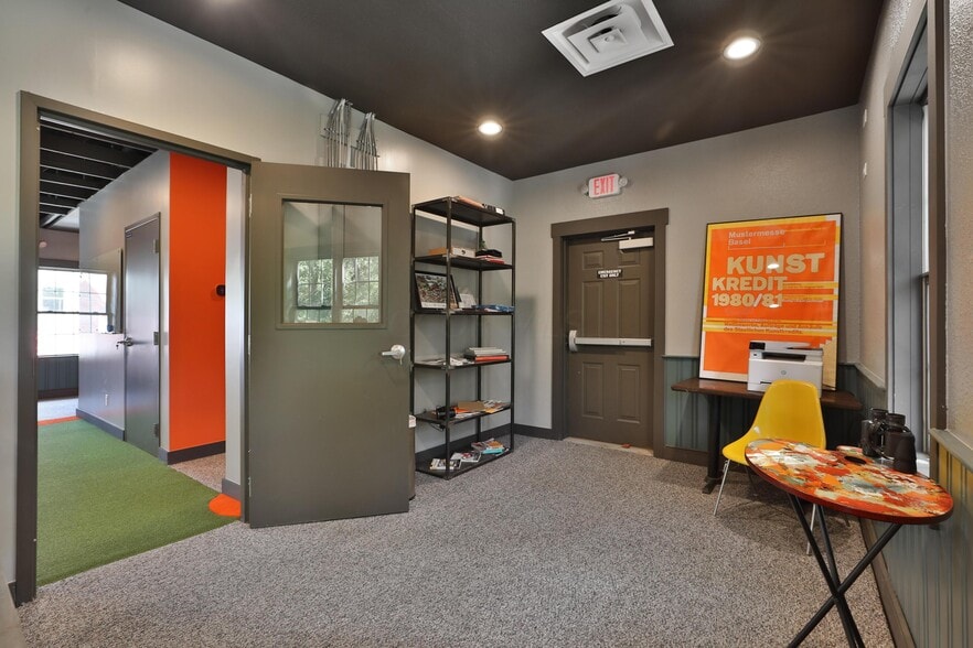 More Photos Of 57 Mill St, Columbus Storefront For Sale