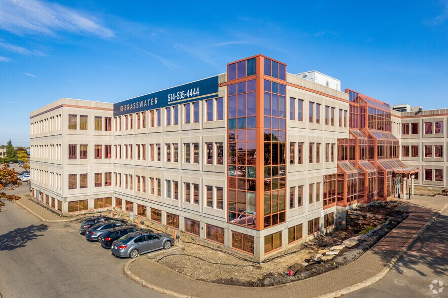 Primary Photo Of 7405 Rte Transcanadienne, Montréal Office For Lease