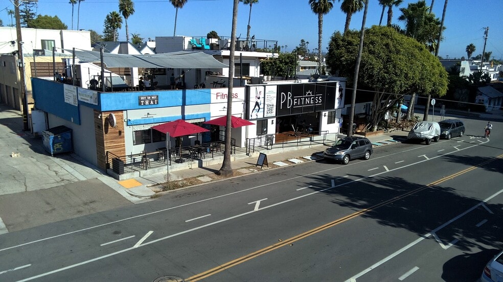 More Photos Of 4955 Cass St, San Diego General Retail For Sale