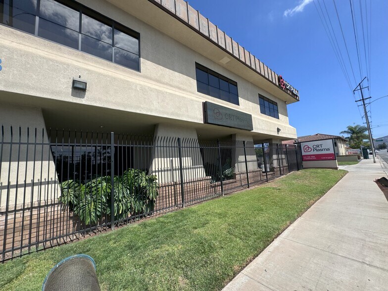 More Photos Of 1068 Broadway, El Cajon Medical For Sale