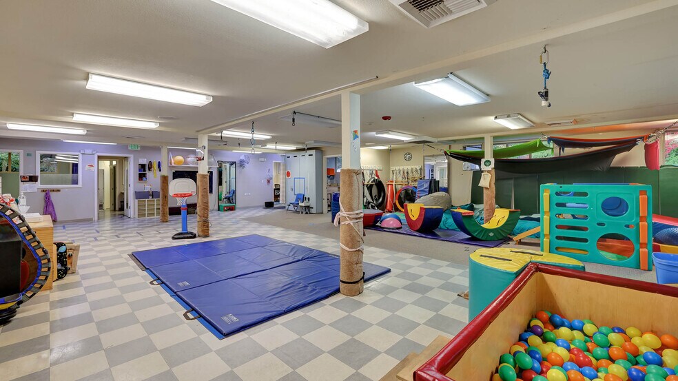 More Photos Of 18504 Bothell Way NE, Bothell Medical For Lease