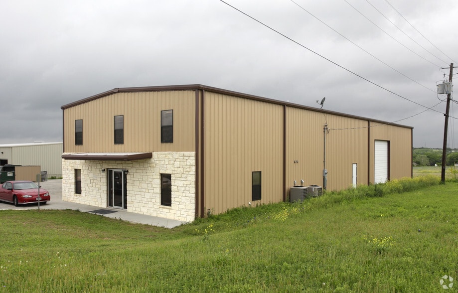 More Photos Of 13620 Immanuel Rd, Pflugerville Warehouse For Sale