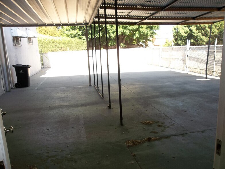 More Photos Of 5024-5026 Vineland Ave, North Hollywood Storefront For Lease