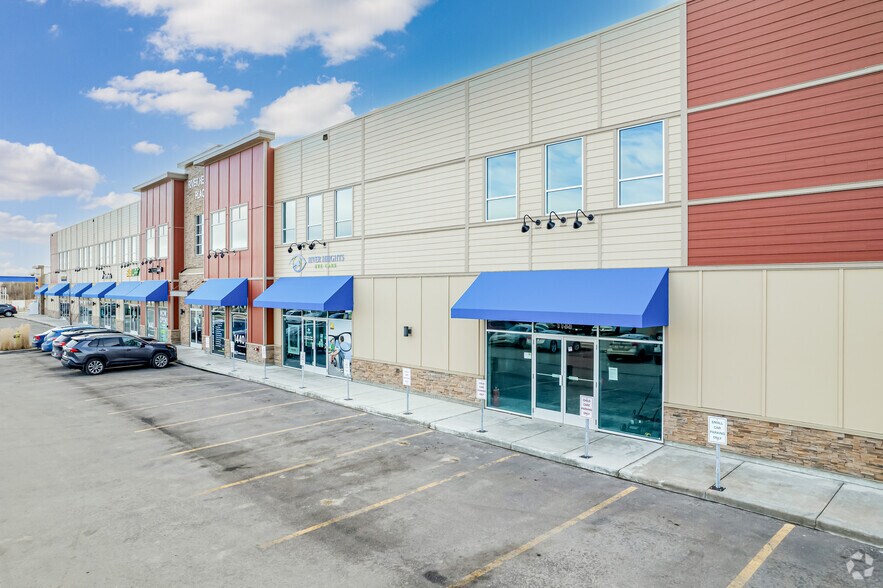 More Photos Of 4 River Heights Dr, Cochrane Storefront For Lease