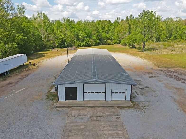 More Photos Of 180 Highway 7, Grenada Specialty For Sale