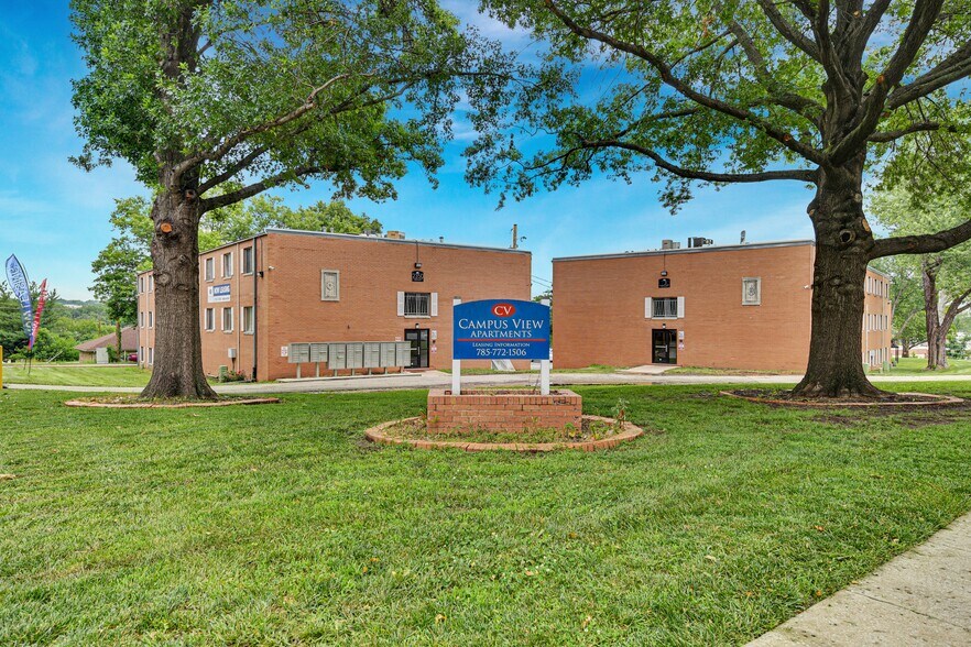 More Photos Of 2350 Ridge Ct, Lawrence Apartments For Sale