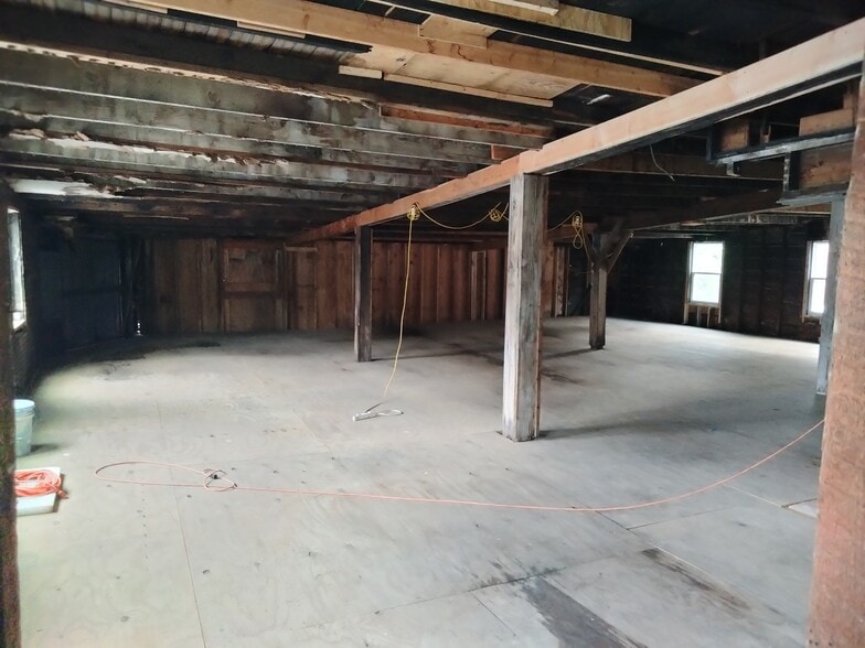 More Photos Of 165 W Main St, Pottstown Industrial For Sale