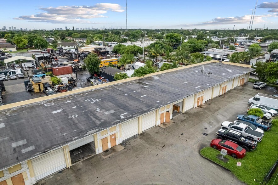 More Photos Of 2201-2227 SW 57th Ave, West Park Warehouse For Sale