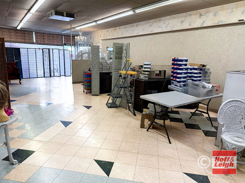 More Photos Of 1490-1494 Carr St, Lakewood General Retail For Sale