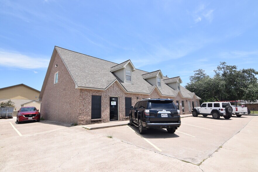 More Photos Of 1506 Paseo Del Plata, Temple Office Residential For Lease