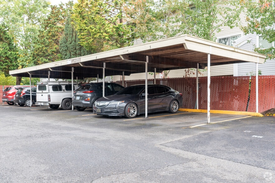 More Photos Of 17014-17062 NE Halsey St, Portland Apartments For Sale