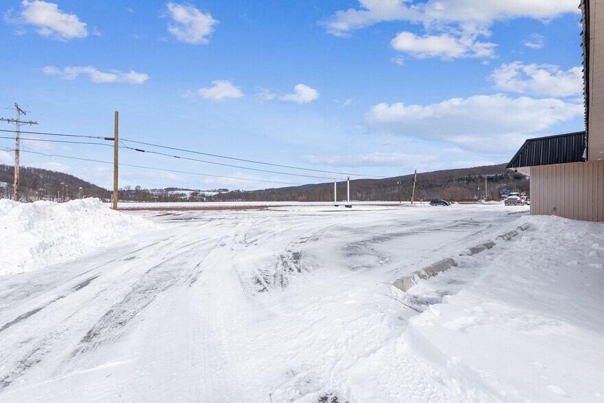 More Photos Of 8557 Mason Dixon Hwy, Meyersdale General Retail For Sale