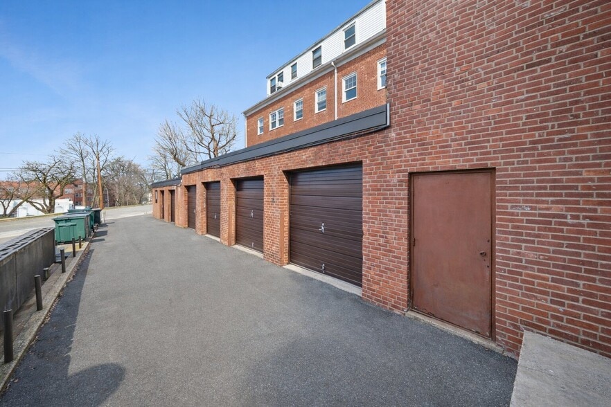 More Photos Of 545-553 Cedar Ln, Teaneck Office For Sale