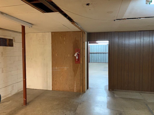 8302 Broadway St San Antonio Tx 78209 Freestanding For Sale