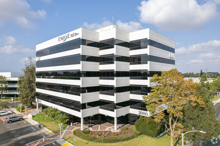 Primary Photo Of 3000 W MacArthur Blvd, Santa Ana Office For Lease