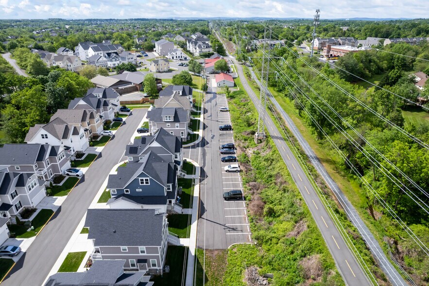 More Photos Of 20704 Ashburn Rd, Ashburn Unknown For Lease