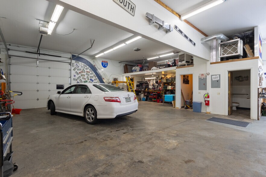 More Photos Of 7007 W Colfax Ave, Denver Freestanding For Sale