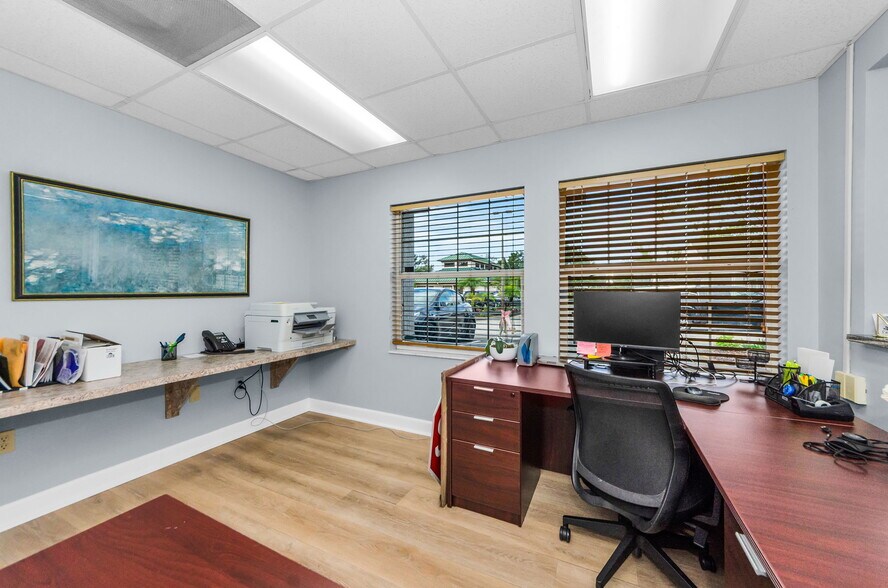 More Photos Of 2625 Keystone Rd, Tarpon Springs Office For Sale