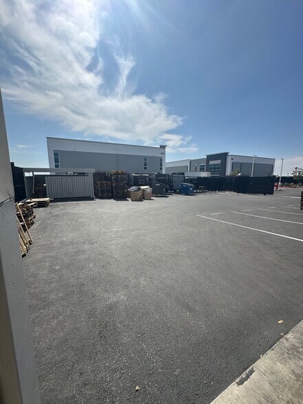 More Photos Of 2070 W 11th St, Upland Warehouse For Lease