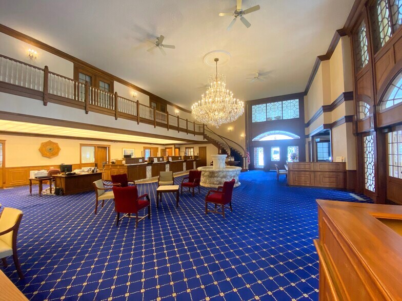 More Photos Of 121 E Fifth St, Storm Lake Office Residential For Lease