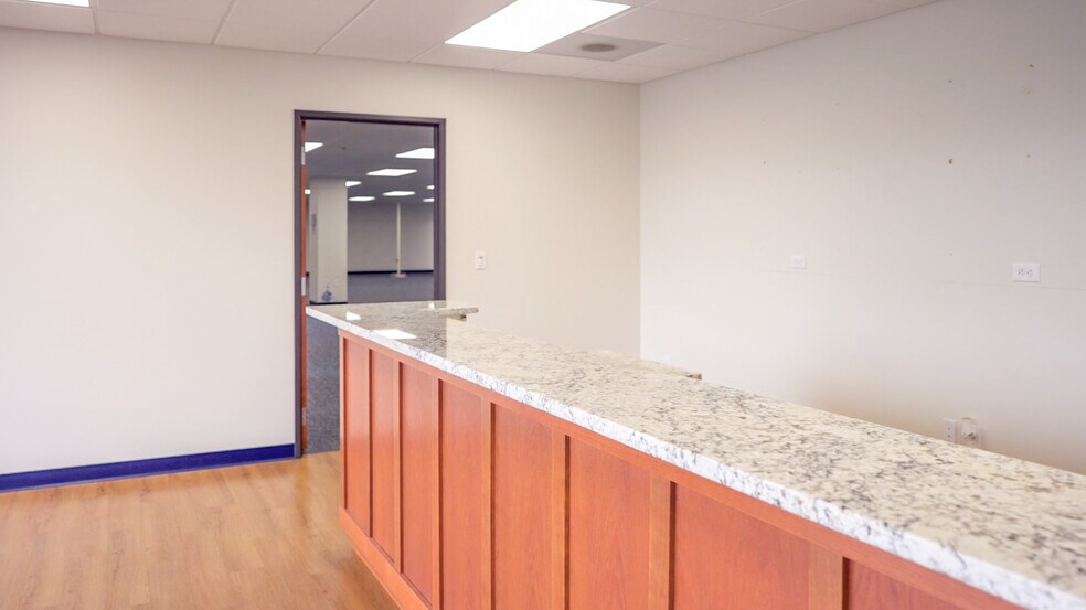 More Photos Of 19405 68th Dr NE, Arlington Manufacturing For Lease