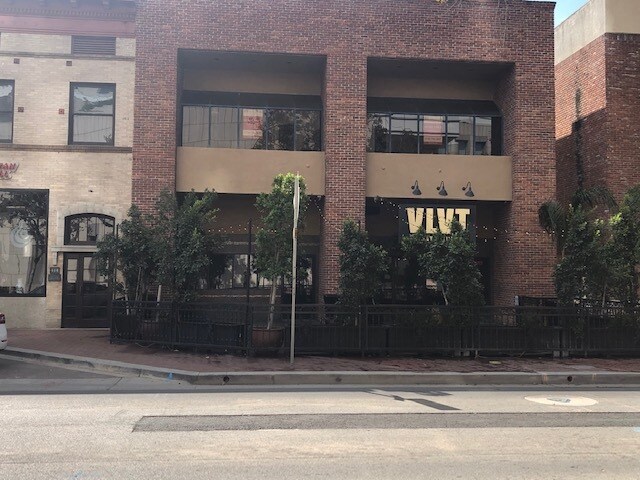 More Photos Of 414-416 W 4th St, Santa Ana Office For Sale