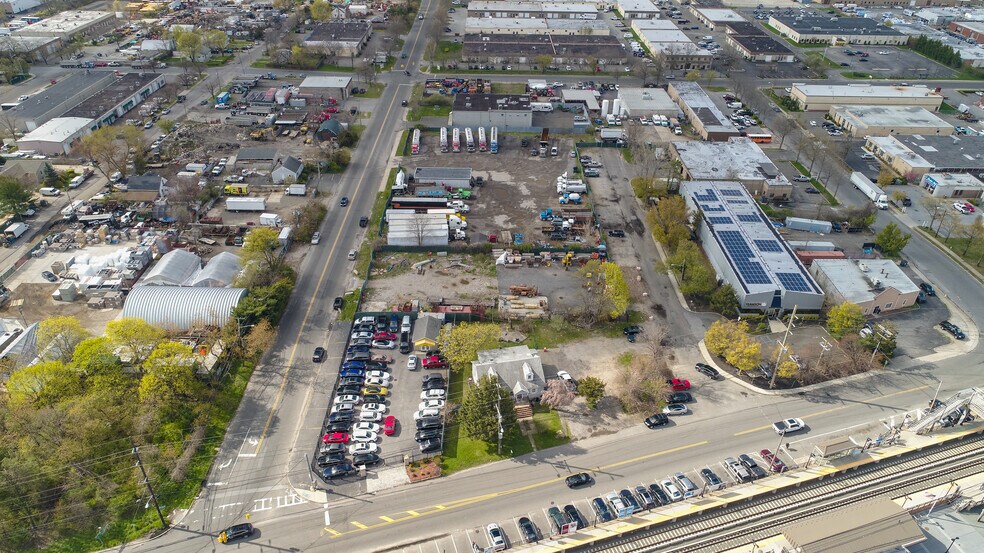 More Photos Of 3 Orgill Ave, Bay Shore Land For Lease