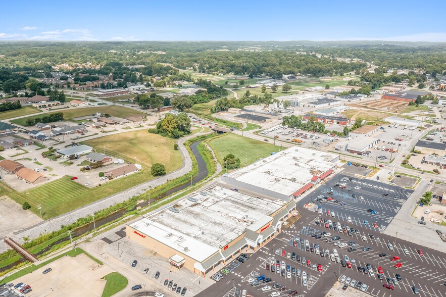 More Photos Of 19 S Kingshighway St, Cape Girardeau Storefront For Sale