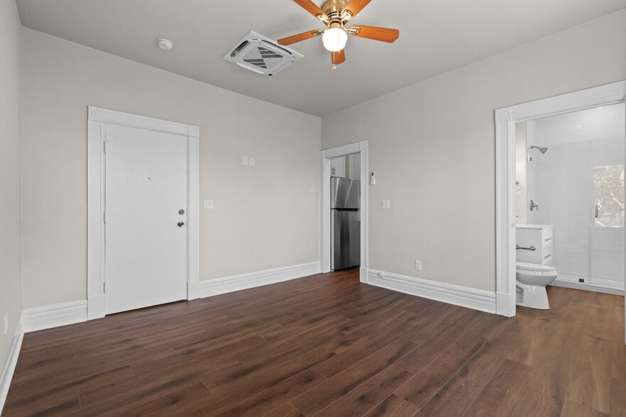 More Photos Of 50 Berrum Pl, Reno Apartments For Sale