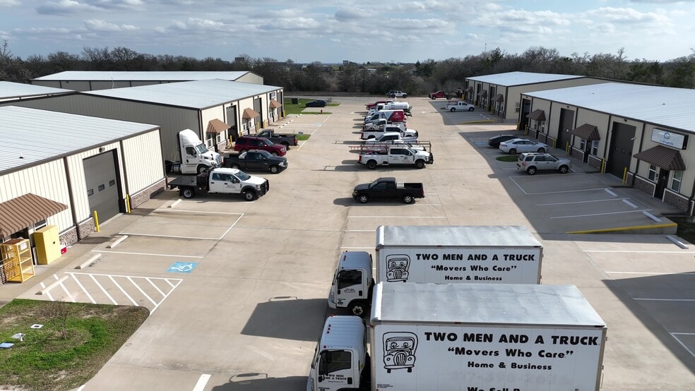 More Photos Of 11400 State Highway 30, College Station Unknown For Lease