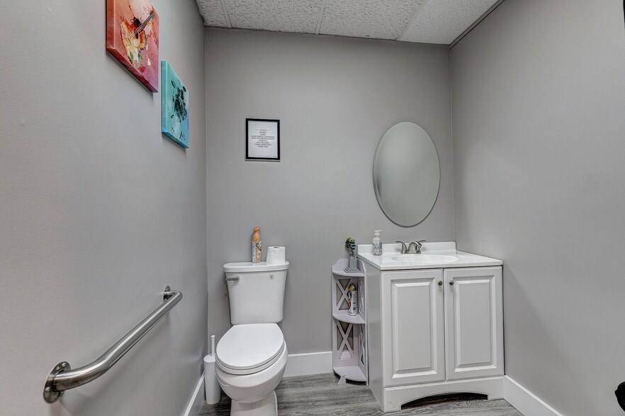 More Photos Of 8 Music Fair Rd, Owings Mills Flex For Sale