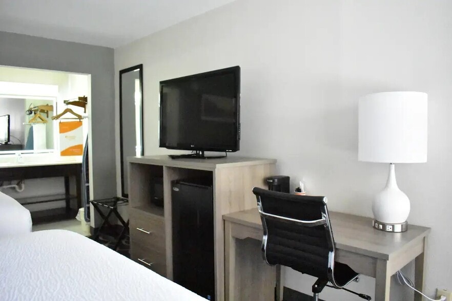 More Photos Of 3031 Paxville Hwy, Manning Hotel For Sale