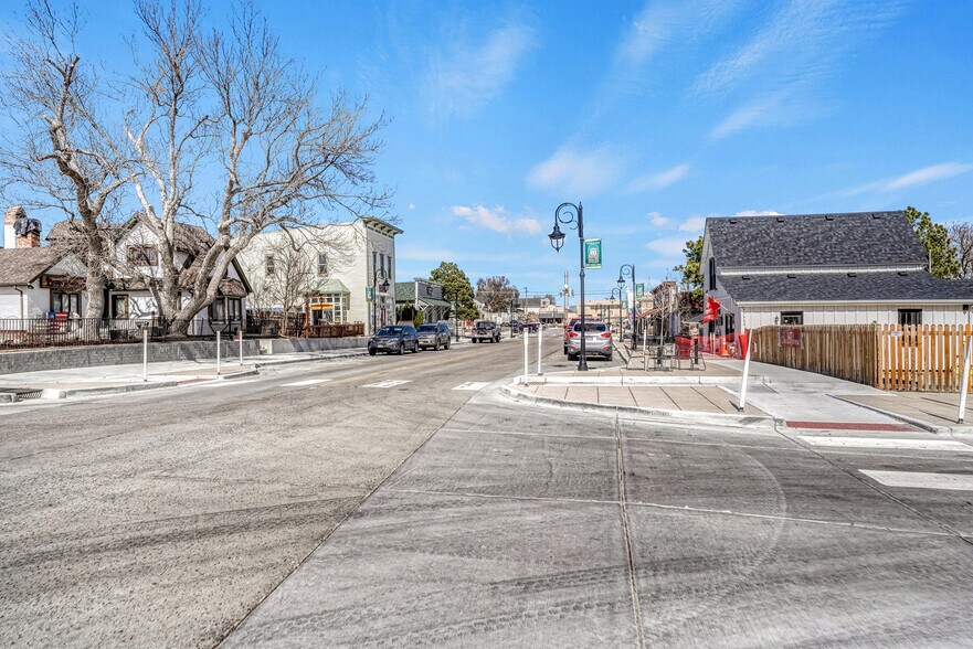 More Photos Of 490 E Elm St, Elizabeth Apartments For Sale