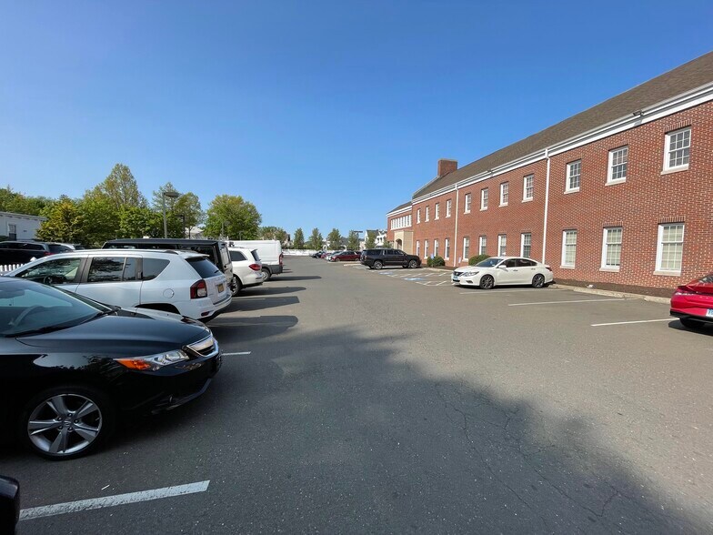 More Photos Of 52 Beach Rd, Fairfield Medical For Sale